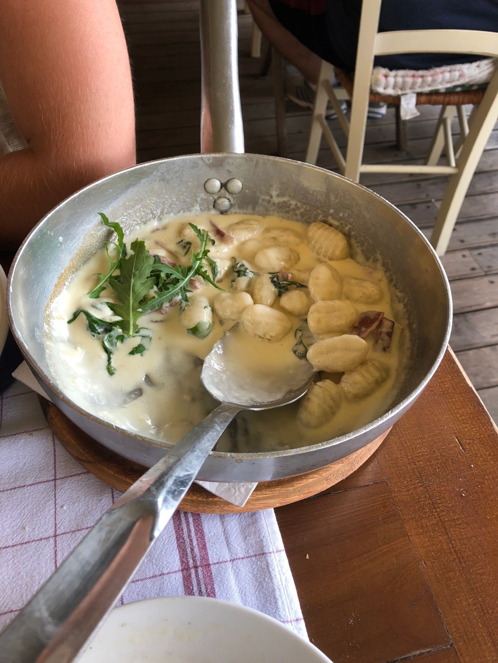 1dnDzkvvRL2w%JzhCenWlw